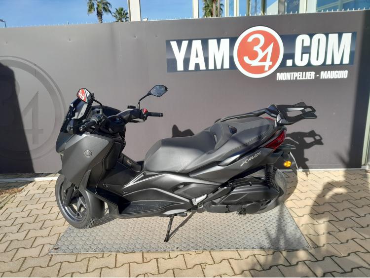 YAMAHA XMAX 125