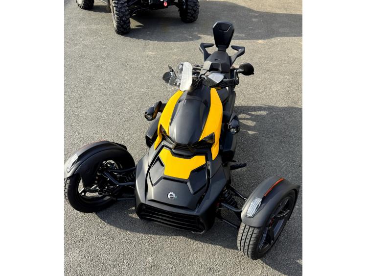 CAN-AM RYKER 900 DUO can am 600 canam