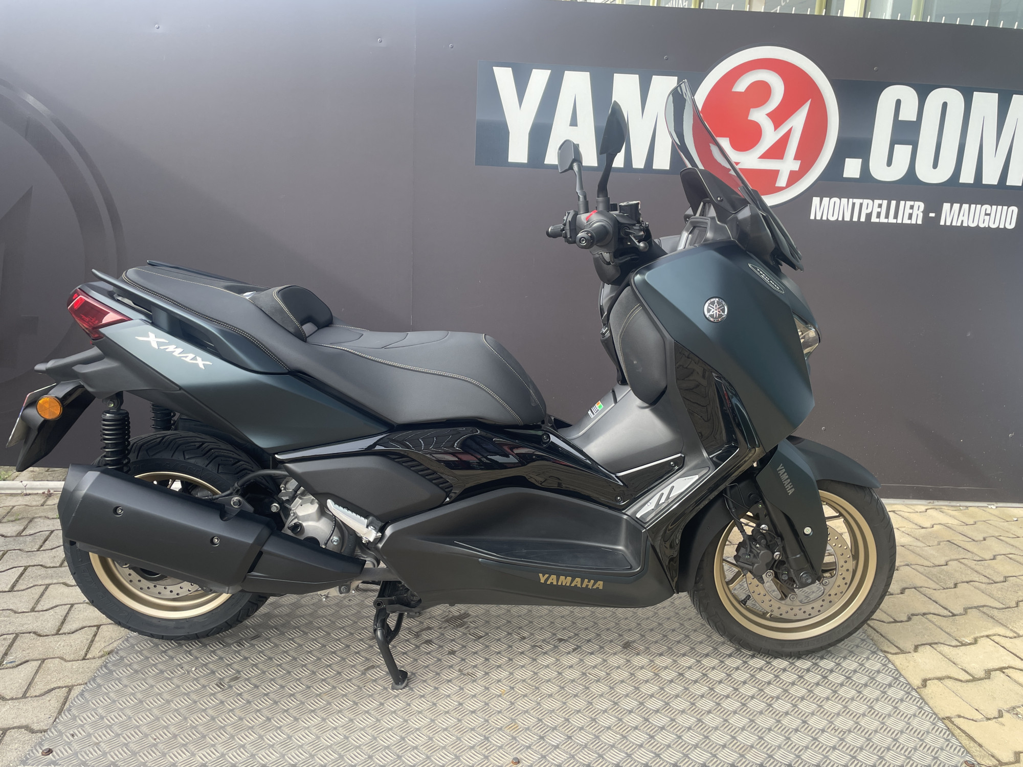 YAMAHA XMAX 300 Tech Max