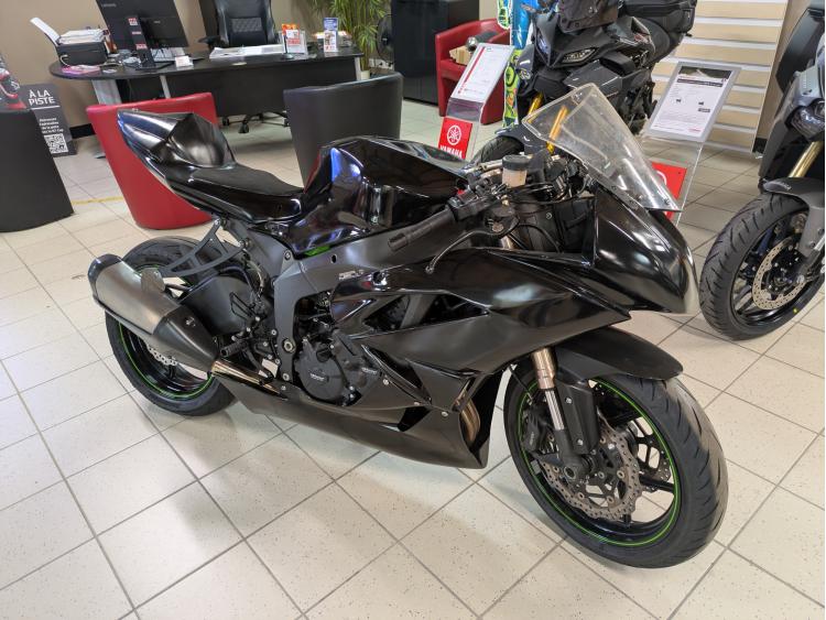 KAWASAKI ZX-6R 636