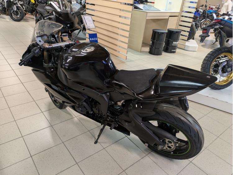 KAWASAKI ZX-6R 636