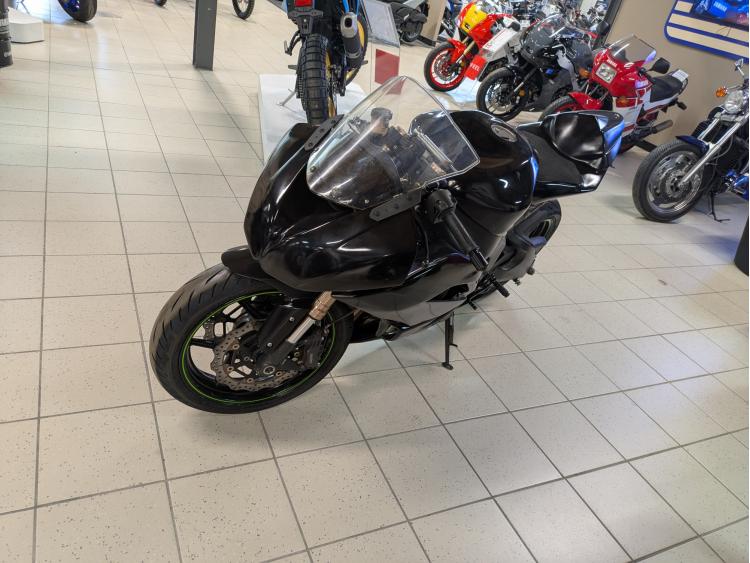 KAWASAKI ZX-6R 636