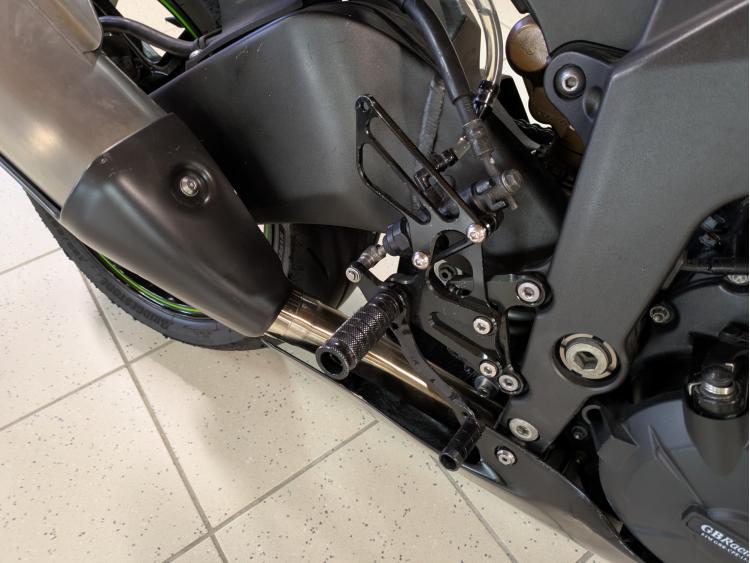 KAWASAKI ZX-6R 636