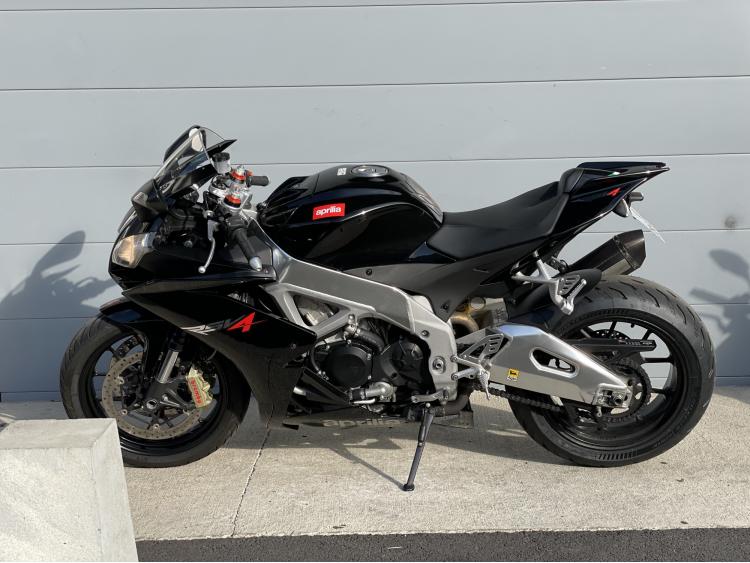 APRILIA RSV4 