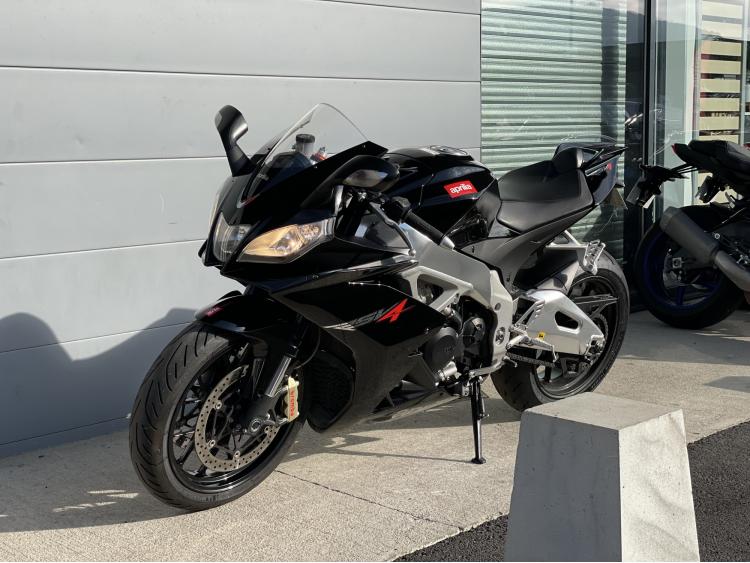 APRILIA RSV4 