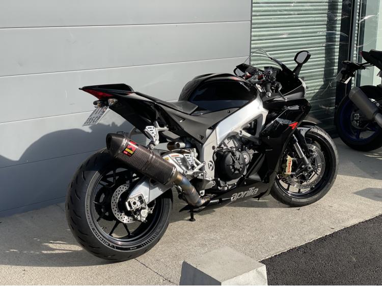 APRILIA RSV4 