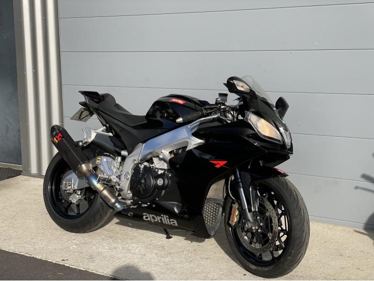 APRILIA RSV4 