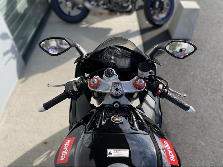 APRILIA RSV4 