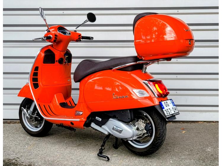 PIAGGIO VESPA 125 GTS Classic