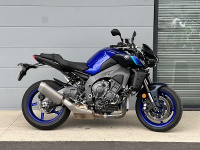 YAMAHA MT-10