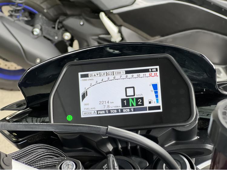 YAMAHA MT-10