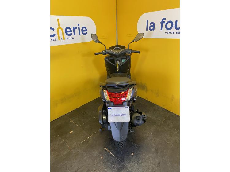 YAMAHA NMAX 125