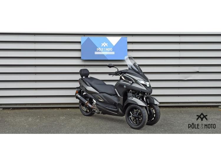 YAMAHA TRICITY 300