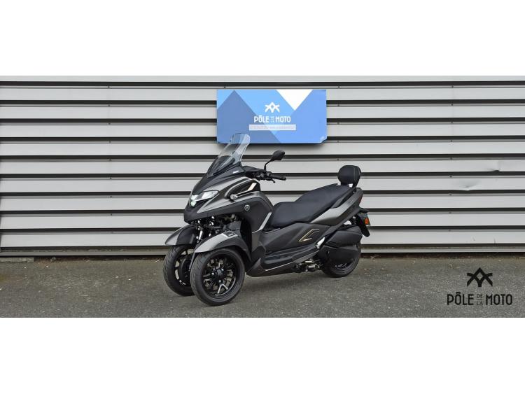 YAMAHA TRICITY 300