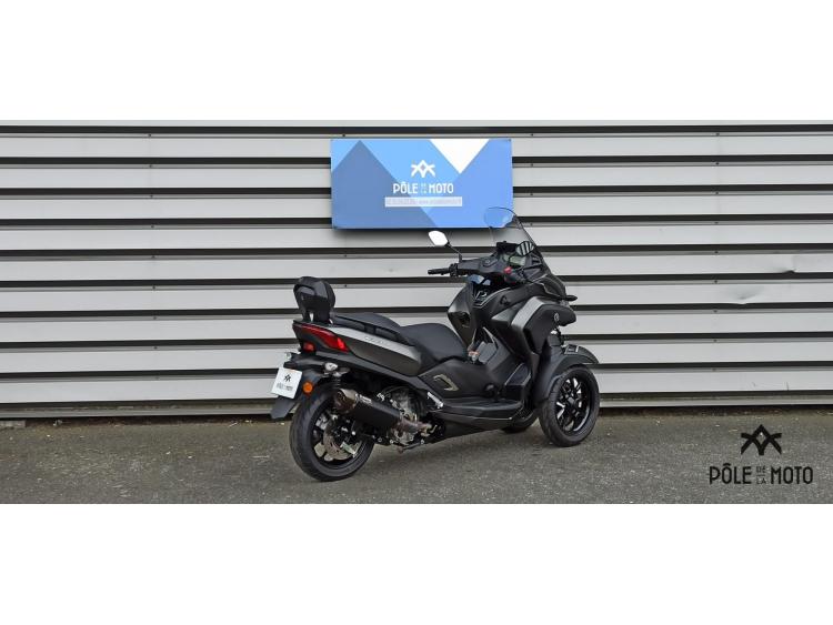 YAMAHA TRICITY 300