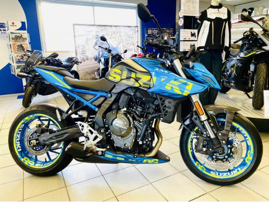 SUZUKI GSX-8S