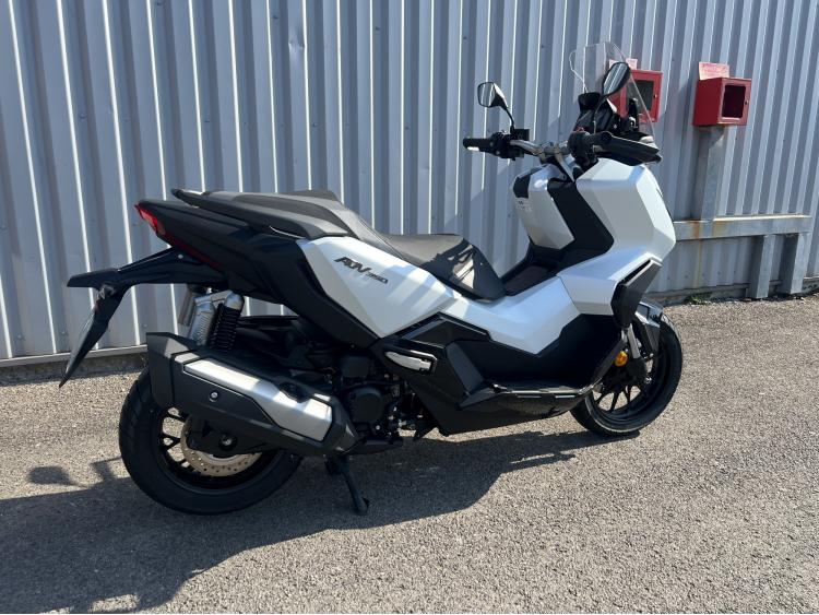 HONDA ADV 350