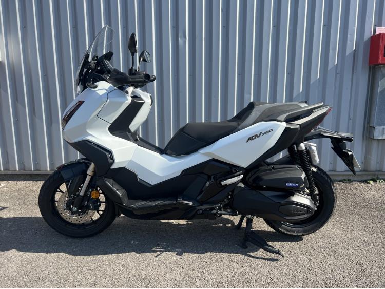 HONDA ADV 350