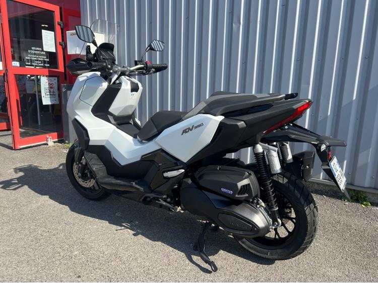 HONDA ADV 350