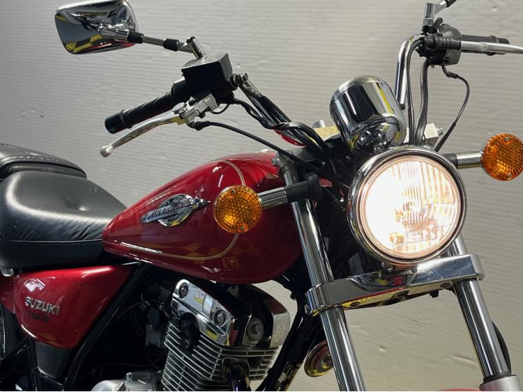 SUZUKI GZ 125 MARAUDER