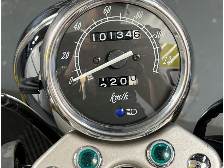 SUZUKI GZ 125 MARAUDER