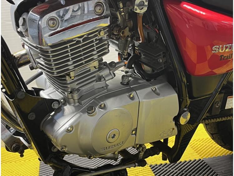 SUZUKI GZ 125 MARAUDER