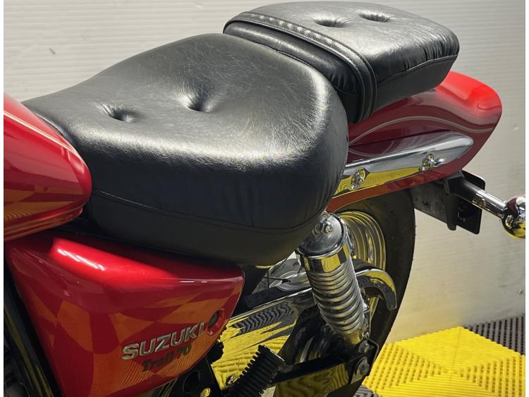 SUZUKI GZ 125 MARAUDER