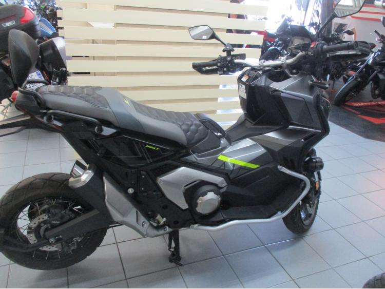 HONDA X-ADV