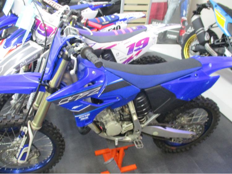 YAMAHA YZ 125