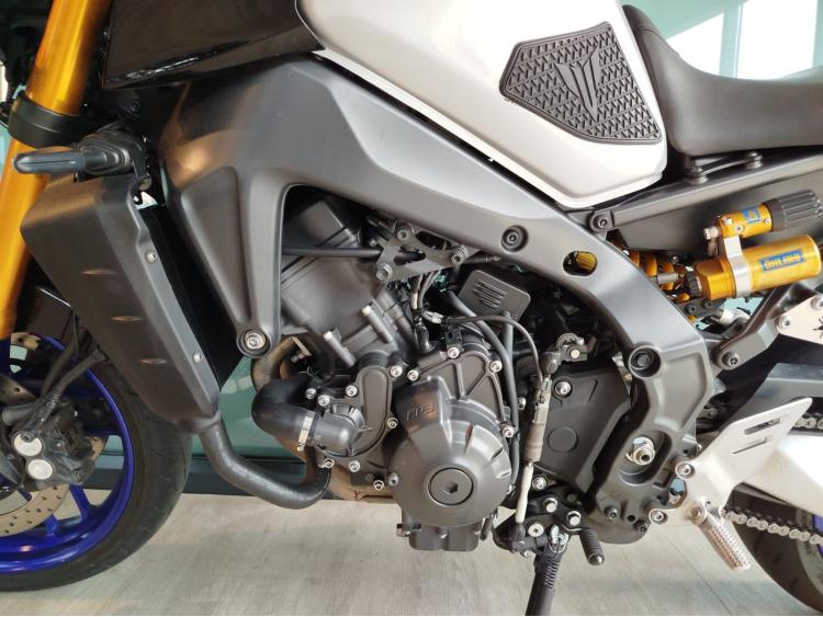 YAMAHA MT-09 SP 35KW + EQUIPEMENTS