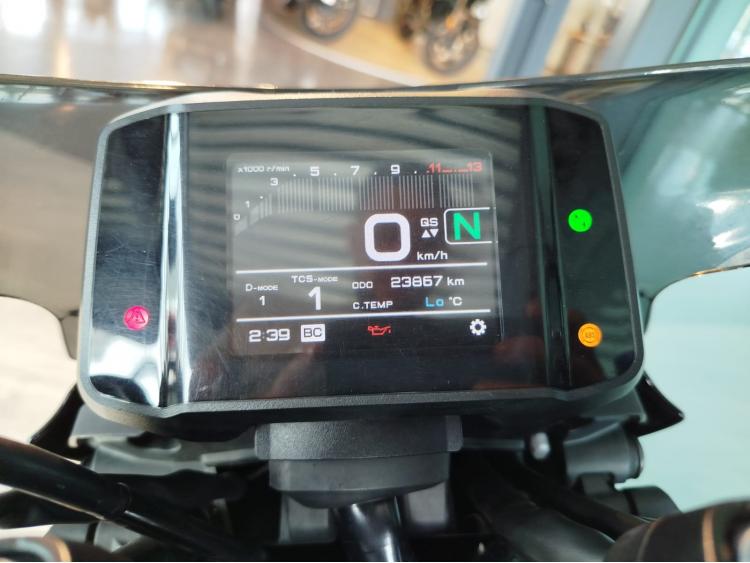 YAMAHA MT-09 SP 35KW + EQUIPEMENTS