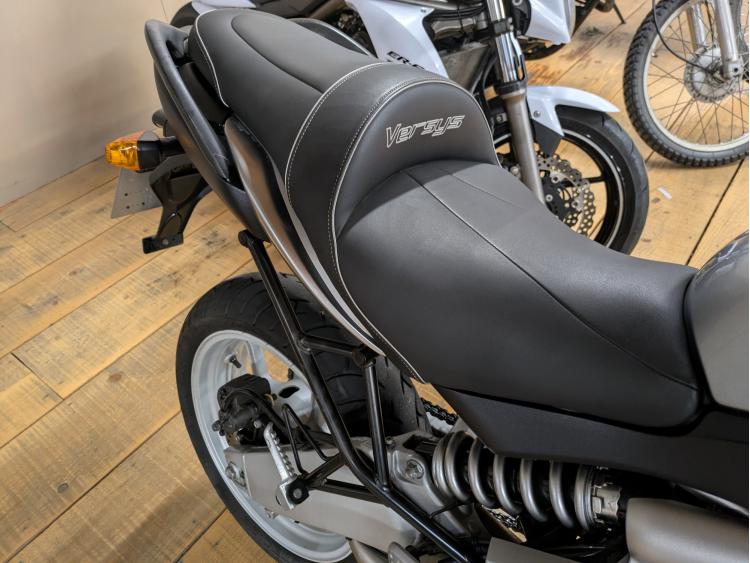 KAWASAKI VERSYS 650 14300 kms 