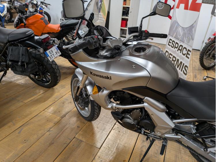 KAWASAKI VERSYS 650 14300 kms 