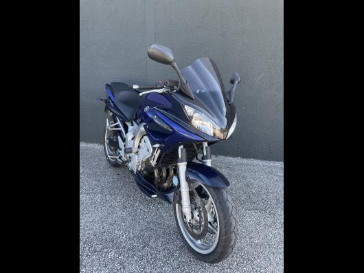 YAMAHA FZ6 600 FAZER