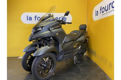 YAMAHA TRICITY 300