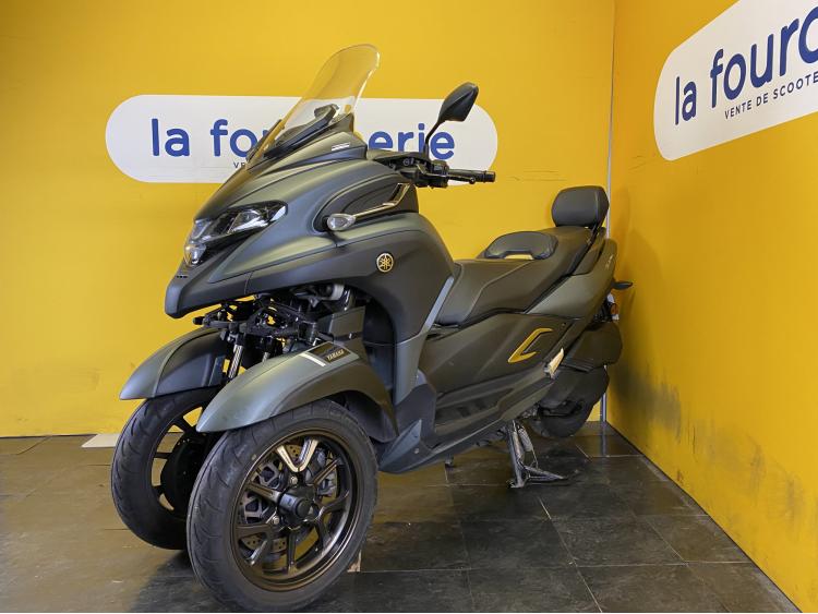 YAMAHA TRICITY 300