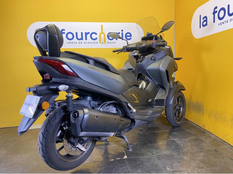 YAMAHA TRICITY 300