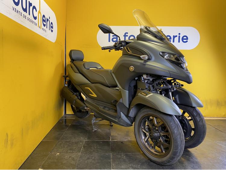 YAMAHA TRICITY 300