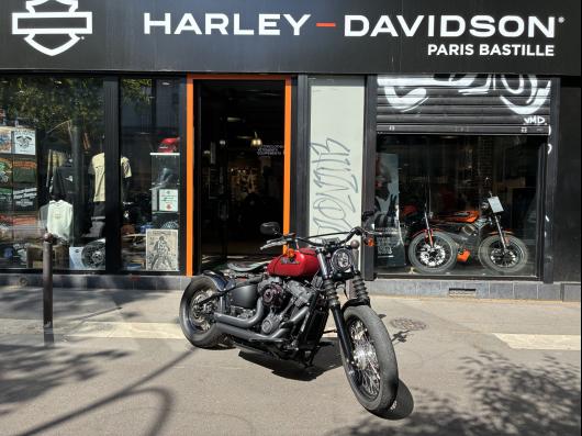 HARLEY-DAVIDSON SOFTAIL STREET BOB 1745