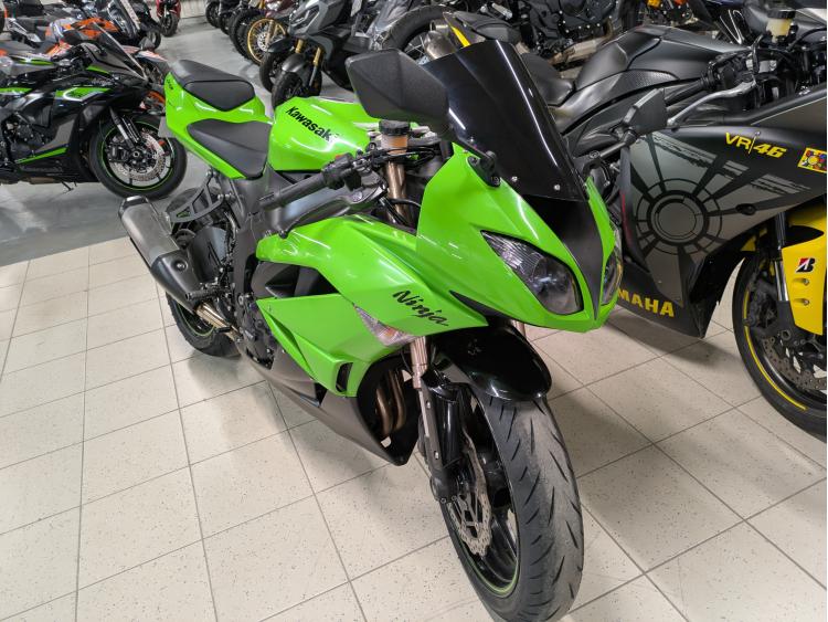 KAWASAKI ZX-6R 636