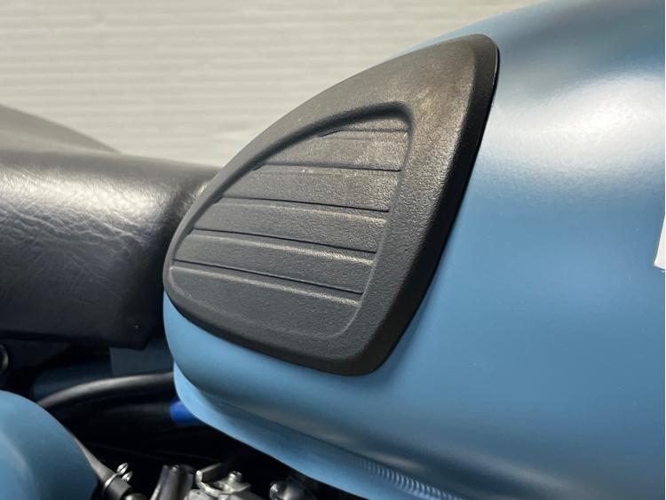 ROYAL ENFIELD CLASSIC 500 BLUE SQUADRON