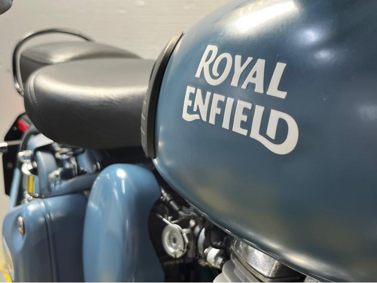 ROYAL ENFIELD CLASSIC 500 BLUE SQUADRON