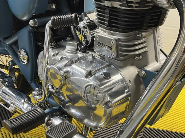 ROYAL ENFIELD CLASSIC 500 BLUE SQUADRON