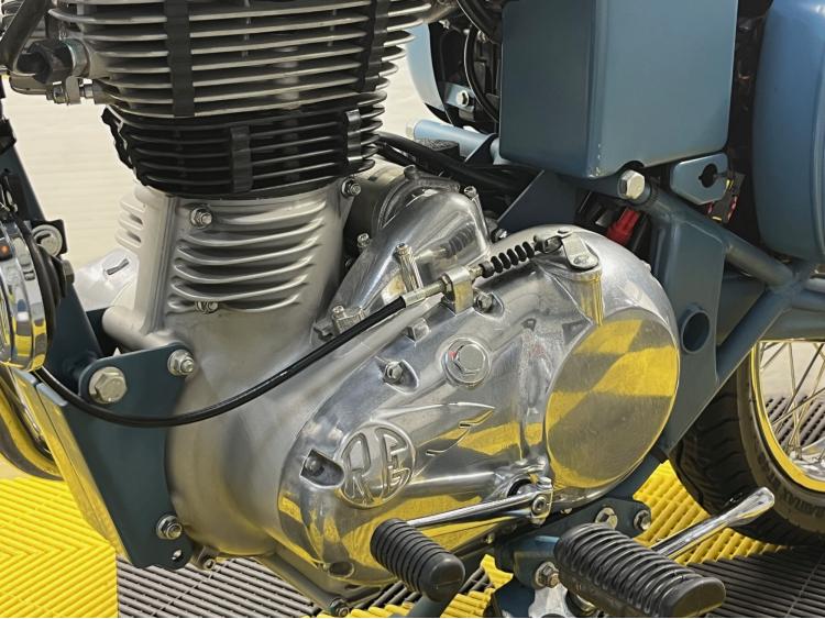 ROYAL ENFIELD CLASSIC 500 BLUE SQUADRON