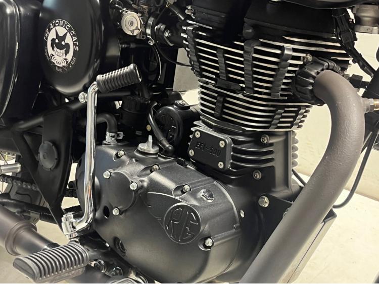 ROYAL ENFIELD CLASSIC 500  STEALTH BLACK