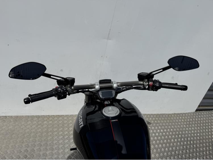 DUCATI DIAVEL