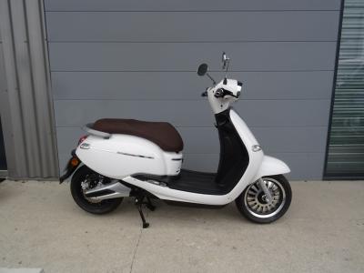 EASY-WATTS EASY-WATTS E-SWAN