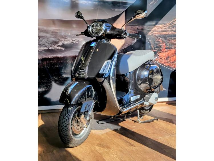 PIAGGIO VESPA 125 GTS Classic