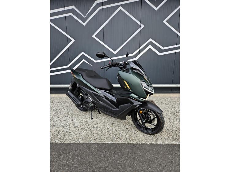 ZONTES Zontes 125 X Vert ou Noir 