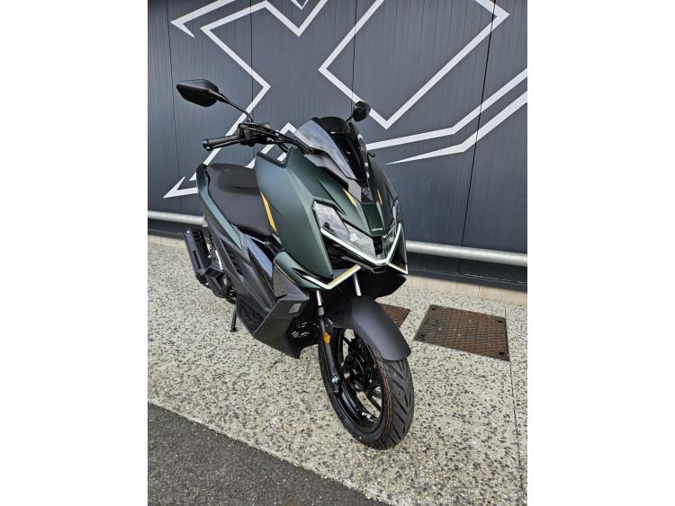 ZONTES Zontes 125 X Vert ou Noir 